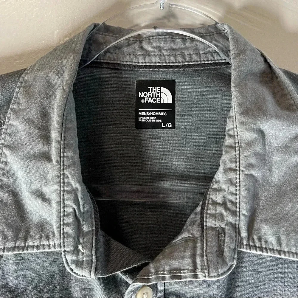 Men's North Face Two Tone Grey Short Sleeve Button Down Casual  Collared Shirt L